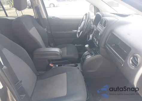 2011 Jeep Compass z USA, uszkodzony, nr VIN 1J4NF1FB4BD278084